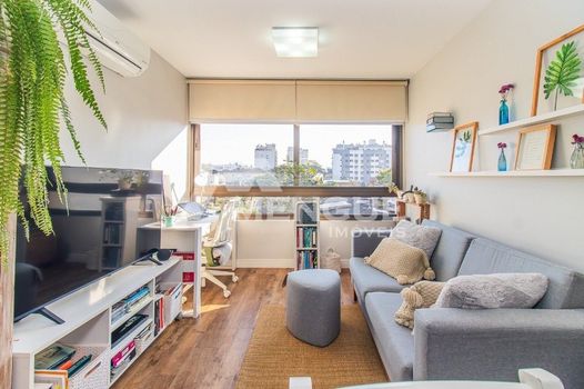 Foto 3 do(a) Apartamento de 1 quartos à venda em Vila Ipiranga, Porto Alegre
