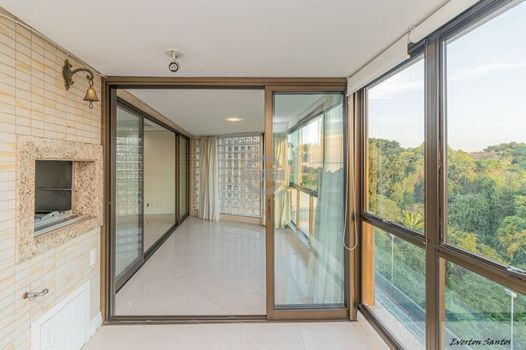 Foto 9 do(a) Apartamento de 3 quartos à venda em Cristal, Porto Alegre