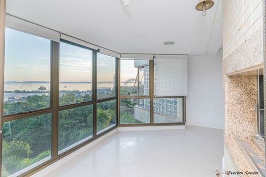 Foto 7 do(a) Apartamento de 3 quartos à venda em Cristal, Porto Alegre