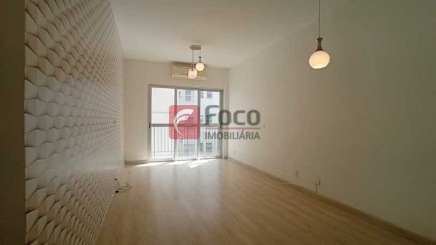 Foto 1 do(a) Apartamento de 2 quartos à venda em Humaitá, Rio de Janeiro