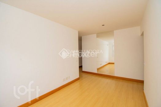Foto 2 do(a) Apartamento de 1 quartos à venda em Boa Vista, Porto Alegre