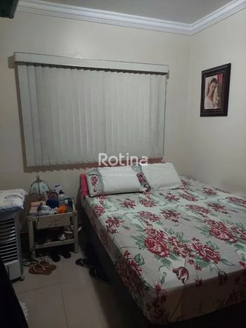 Foto 14 do(a) Apartamento de 3 quartos à venda em Segismundo Pereira, Uberlândia