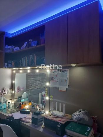 Foto 5 do(a) Apartamento de 3 quartos à venda em Segismundo Pereira, Uberlândia
