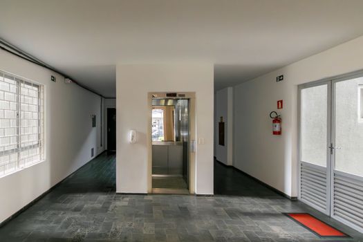 Foto 4 do(a) Apartamento de 3 quartos à venda em Vila Operária, Campo Largo