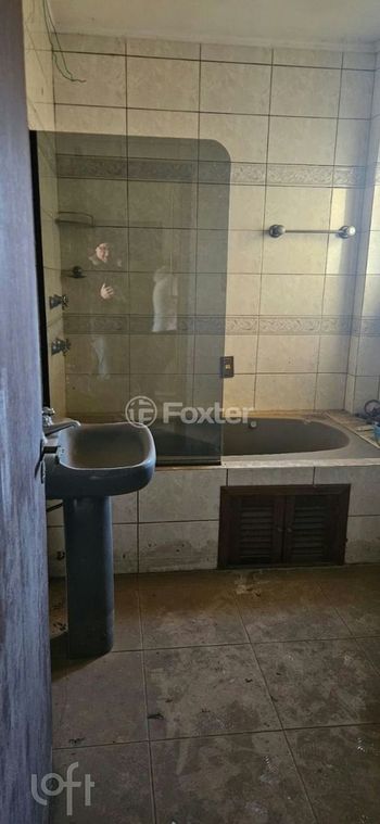 Foto 4 do(a) Casa de 5 quartos à venda em São Luis, Canoas