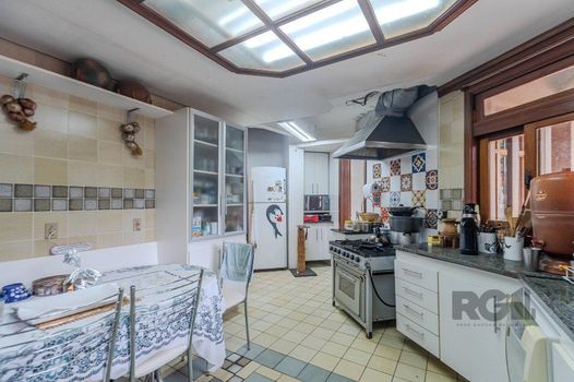 Foto 35 do(a) Casa em Condomínio de 4 quartos à venda em Vila Jardim, Porto Alegre