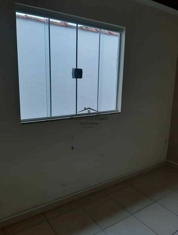 Foto 5 do(a) Casa de 2 quartos à venda em Parque Santa Clara, Guaratinguetá