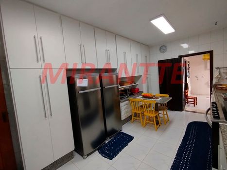 Foto 6 do(a) Casa de 3 quartos à venda em Vila Carolina, São Paulo