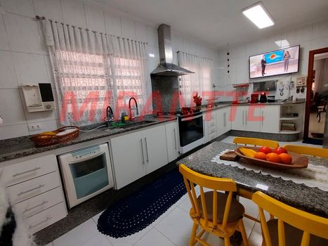 Foto 3 do(a) Casa de 3 quartos à venda em Vila Carolina, São Paulo