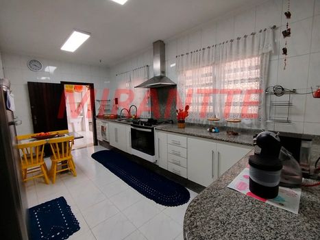 Foto 5 do(a) Casa de 3 quartos à venda em Vila Carolina, São Paulo