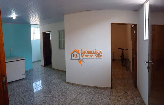 Foto 21 do(a) Casa de 6 quartos à venda em Vila Nova Bonsucesso, Guarulhos