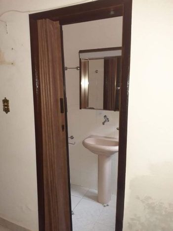 Foto 3 do(a) Casa de 2 quartos à venda em Vila Califórnia, São Paulo