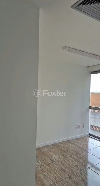 Foto 3 do(a) Sala / Conjunto Comercial false à venda em Centro Histórico, Porto Alegre