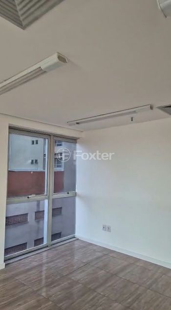 Foto 19 do(a) Sala / Conjunto Comercial false à venda em Centro Histórico, Porto Alegre