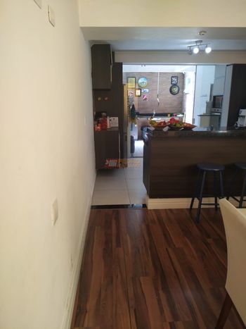 Foto 4 do(a) Casa de 3 quartos à venda em Jardim Las Vegas, Santo André