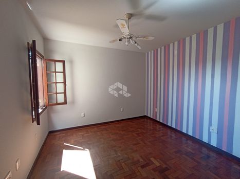 Foto 24 do(a) Casa de 5 quartos à venda em Jardim Leopoldina, Porto Alegre