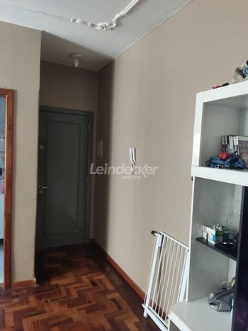 Foto 5 do(a) Apartamento de 2 quartos à venda em Santana, Porto Alegre