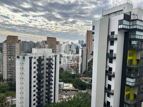 Foto 8 do(a) Apartamento de 3 quartos à venda em Vila Andrade, São Paulo