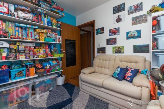 Foto 9 do(a) Apartamento de 3 quartos à venda em Vila Ipiranga, Porto Alegre
