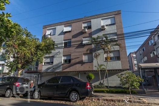 Foto 25 do(a) Apartamento de 3 quartos à venda em Vila Ipiranga, Porto Alegre
