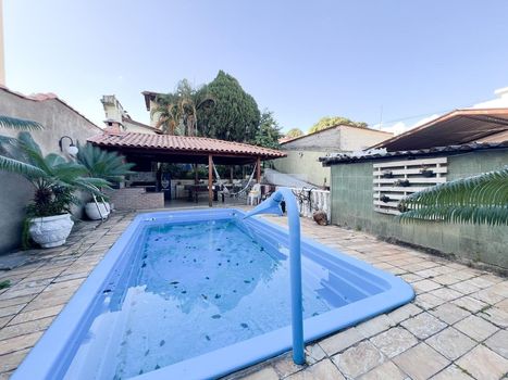 Foto 1 do(a) Casa de 3 quartos à venda em São Gotardo, Contagem