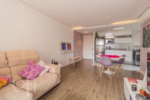 Foto 3 do(a) Apartamento de 2 quartos à venda em Teresópolis, Porto Alegre