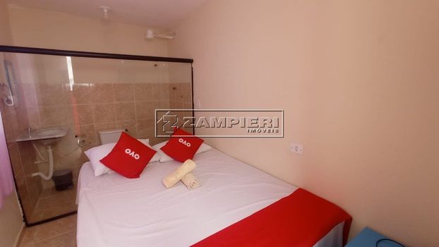 Foto 5 do(a) Edifício Inteiro de 9 quartos para alugar em Pajuçara, Maceió