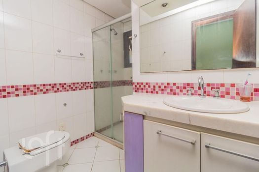 Foto 13 do(a) Apartamento de 3 quartos à venda em Petrópolis, Porto Alegre