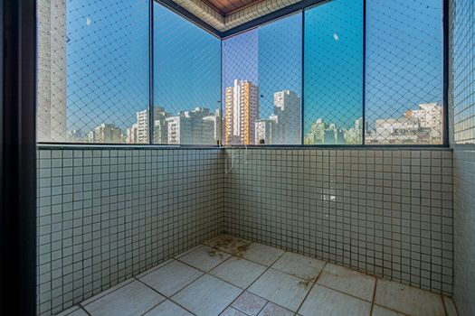 Foto 3 do(a) Apartamento de 3 quartos à venda em Vila Romana, São Paulo