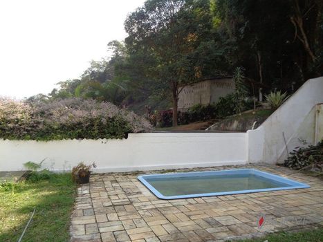 Foto 4 do(a) Casa em Condomínio de 5 quartos à venda em Nogueira, Petrópolis