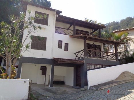 Foto 2 do(a) Casa em Condomínio de 5 quartos à venda em Nogueira, Petrópolis