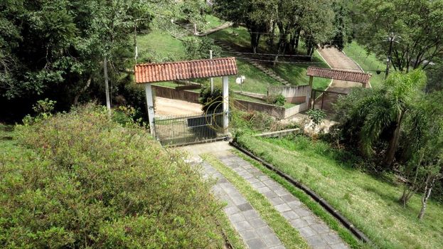 Foto 6 do(a) Fazenda / Sítio / Chácara de 3 quartos à venda em Borda do Campo, São José dos Pinhais