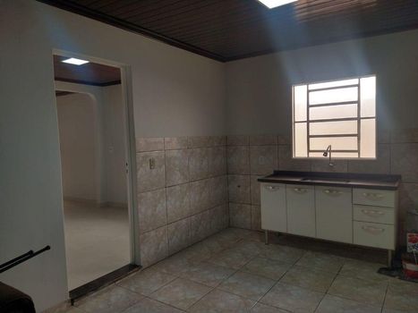 Foto 4 do(a) Casa de 2 quartos à venda em Conjunto Habitacional Hilda Mandarino, Araçatuba
