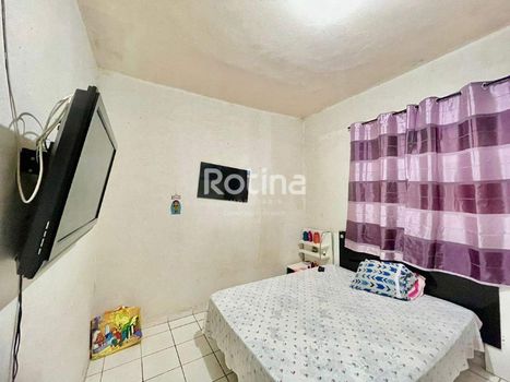 Foto 10 do(a) Casa de 3 quartos à venda em Jardim Ipanema, Uberlândia