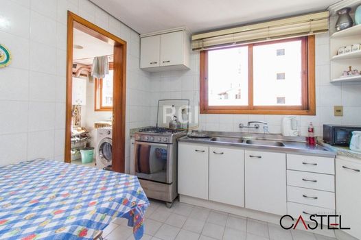 Foto 11 do(a) Apartamento de 3 quartos à venda em Jardim Lindóia, Porto Alegre