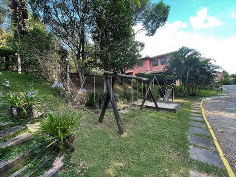Foto 46 do(a) Casa de 4 quartos à venda em Chácara dos Junqueiras, Carapicuíba