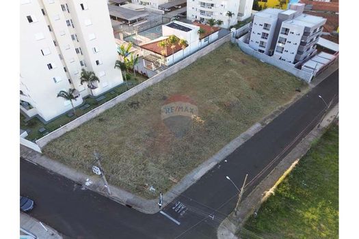 Foto 9 do(a) Terreno false à venda em Vila São Judas Thadeu, Botucatu