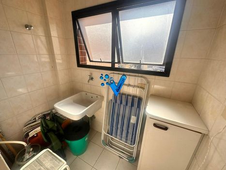 Foto 32 do(a) Apartamento de 2 quartos à venda em Jardim Las Palmas, Guarujá