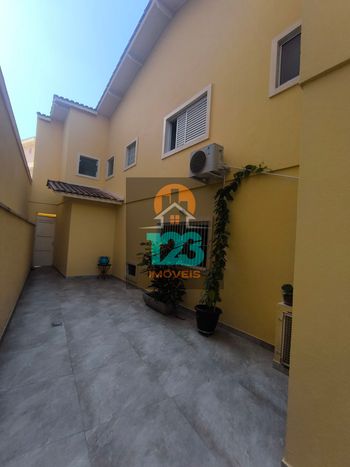 Foto 14 do(a) Casa de 3 quartos à venda em Vila São Vicente, São Paulo