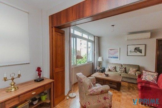 Foto 3 do(a) Flat de 3 quartos à venda em Rio Branco, Porto Alegre