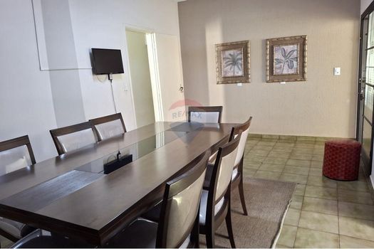 Foto 18 do(a) Casa de 4 quartos à venda em Centro, Lins