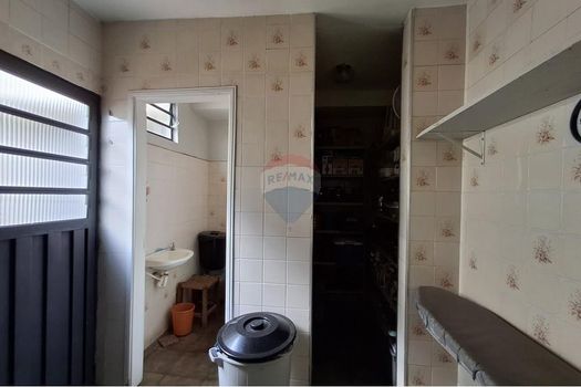 Foto 23 do(a) Casa de 4 quartos à venda em Centro, Lins