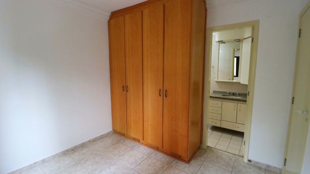 Foto 2 do(a) Apartamento de 4 quartos à venda em Vila Suzana, São Paulo