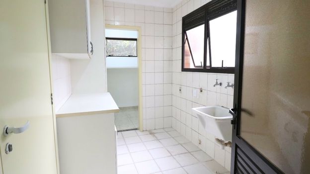 Foto 7 do(a) Apartamento de 4 quartos à venda em Vila Suzana, São Paulo