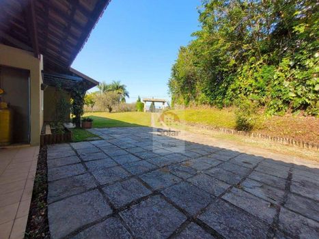 Foto 4 do(a) Casa em Condomínio de 3 quartos para alugar em Chácaras Cataguá, Taubaté