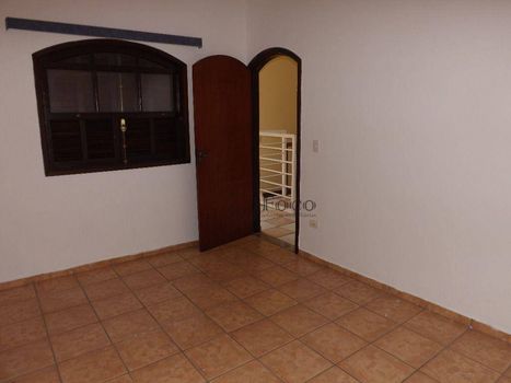 Foto 33 do(a) Casa de 5 quartos à venda em Cidade Brasil, Guarulhos