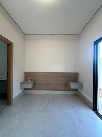 Foto 5 do(a) Casa de 3 quartos para alugar em Jardim Maria Izabel, Marília