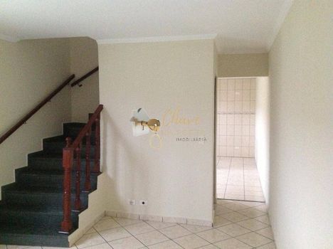 Foto 20 do(a) Casa de 2 quartos à venda em Parque Pinheiros, Taboão da Serra