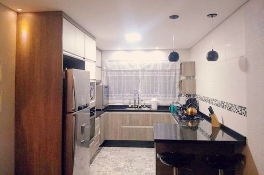 Foto 3 do(a) Casa em Condomínio de 3 quartos à venda em Santa Maria, Santo André
