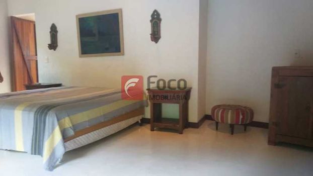 Foto 30 do(a) Casa de 5 quartos à venda em Cosme Velho, Rio de Janeiro